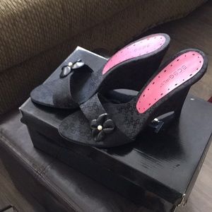 BCBG black heels